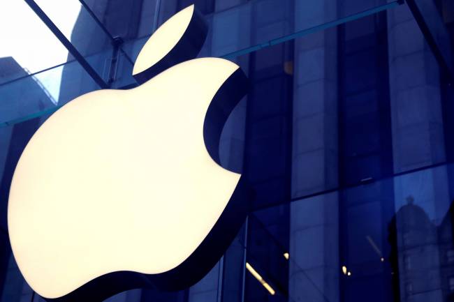 Apple reopens its retail stores in China after 41 days of closure