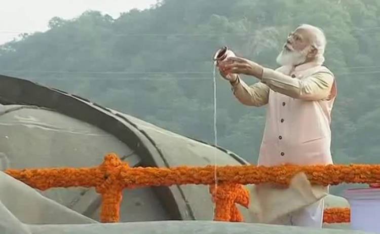 "When India Lost Its Sons..": PM Slams Opposition Over Pulwama Attack